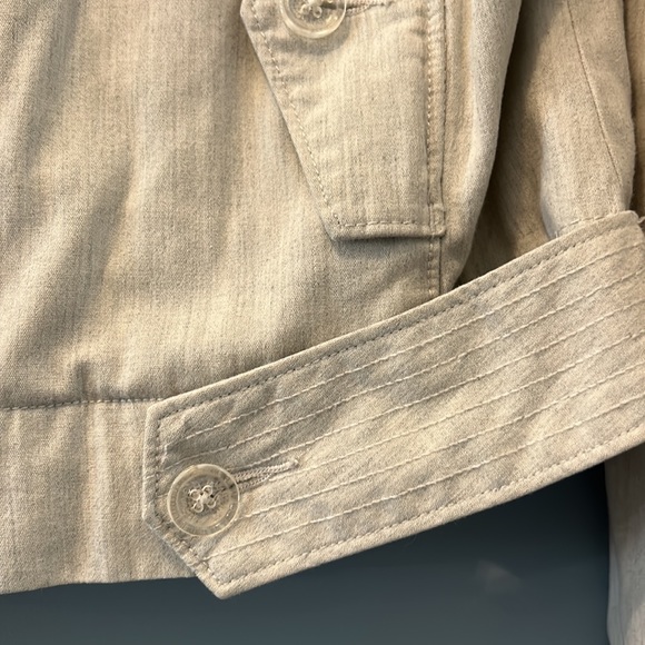 Ivory jacket - Picture 5 of 6